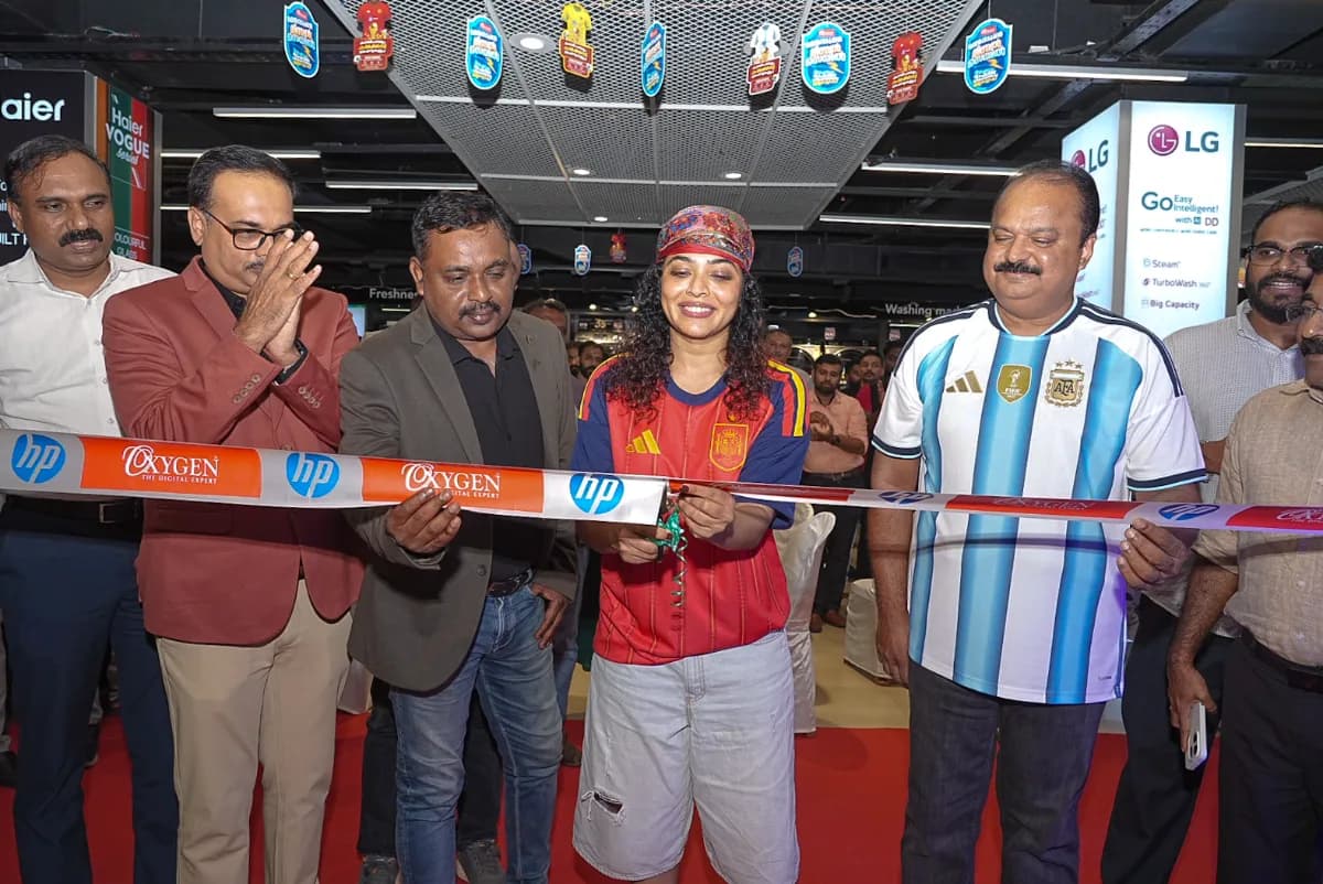 ഇന്ത്യയിലെ ആദ്യത്തെ എച്ച്പി -മാഡ്രിഡ് എക്‌സ്പീരിയന്‍സ് സോണ്‍ ഇനി ഓക്സിജനില്‍; നടി റിമാ കല്ലിങ്കല്‍ ഉദ്ഘാടനം ചെയ്തു