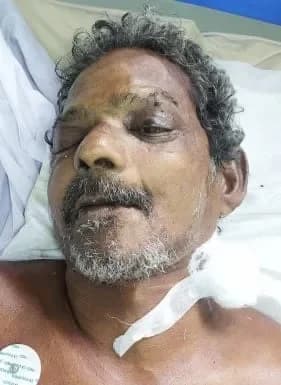 ഈ ഫോട്ടോയിൽ കാണുന്ന വയോധികൻ മരണപ്പെട്ടതും, മൃതദേഹം കോട്ടയം മെഡിക്കൽ കോളേജ്മോ ർച്ചറിയിൽ സൂക്ഷിച്ചിരിക്കുന്നതുമാണ്; ഇയാളെക്കുറിച്ച് എന്തെങ്കിലും വിവരം ലഭിക്കുന്നവർ ചങ്ങനാശ്ശേരി പോലീസ് സ്റ്റേഷനുമായി ബന്ധപ്പെടുക. ചങ്ങനാശ്ശേരി സി.ഐ 9497987073 , എസ്.ഐ 9497980349