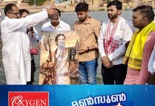 പ്രതിപക്ഷ നേതാവ് രാഹുല് ഗാന്ധിയുടെ ജന്മദിനത്തിൽ പോസ്റ്ററിൽ പാലഭിഷേകം; ചിത്രത്തിൽ പരശുരാമനായി വേഷം; ഗംഗാ തീരത്ത് പ്രത്യേക പൂജയും; സനാതന ധർമ്മത്തിന് എതിരെന്ന് ചൂണ്ടിക്കാട്ടി വിവാദം